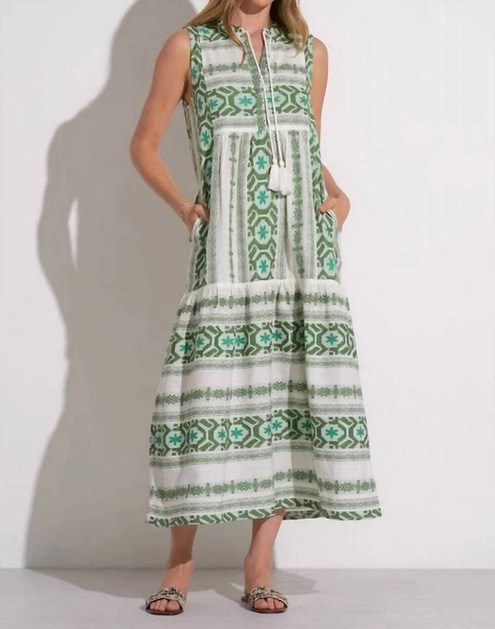 NEW ELAN cyprus midi dress in green